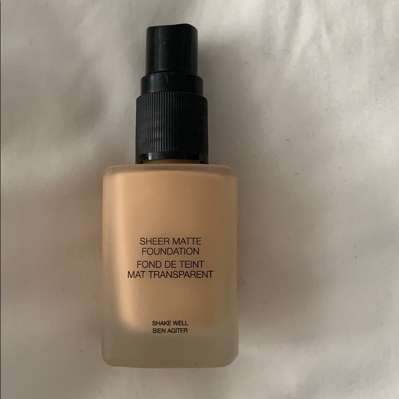 NARS sheer matte foundation in Punjab - Picture 2 of 3